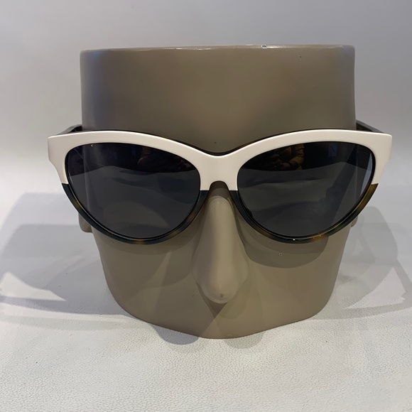 New Balenciaga sunglasses - Picture 1 of 11